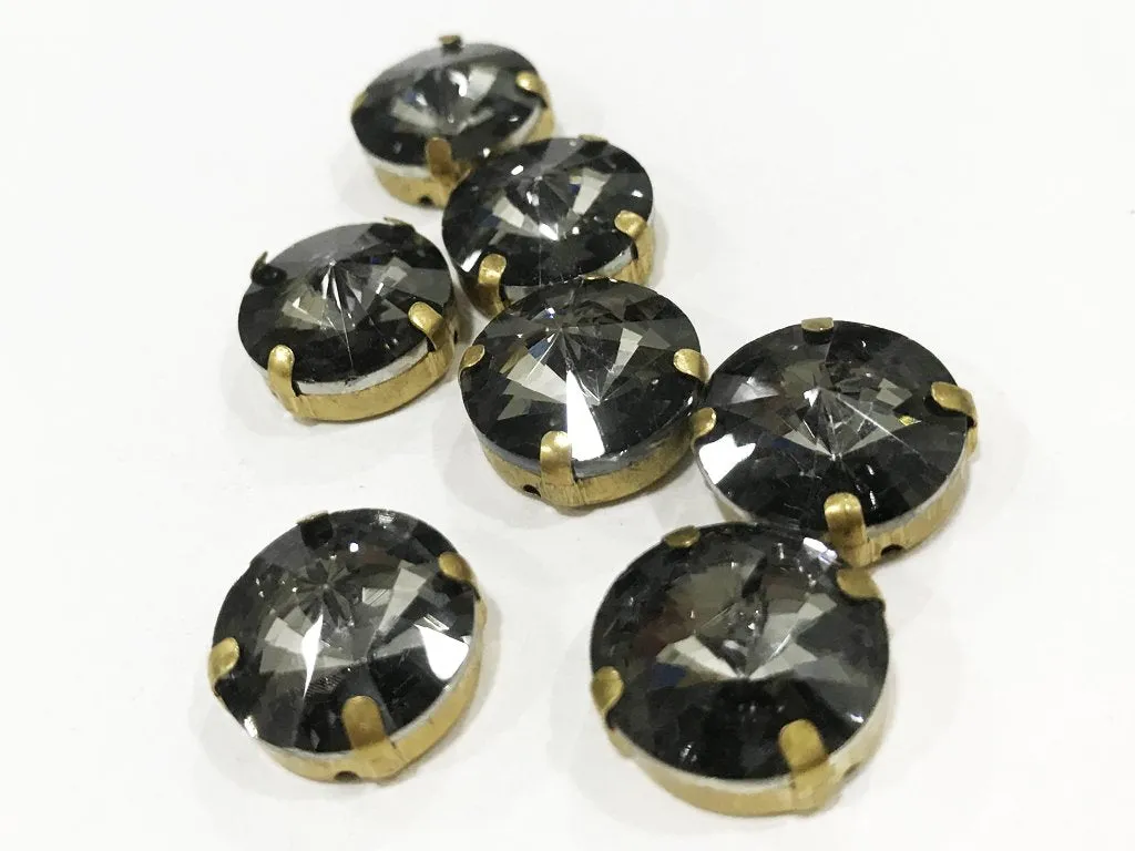 Black Circular Glass Stones with Brass Catcher (16 mm)